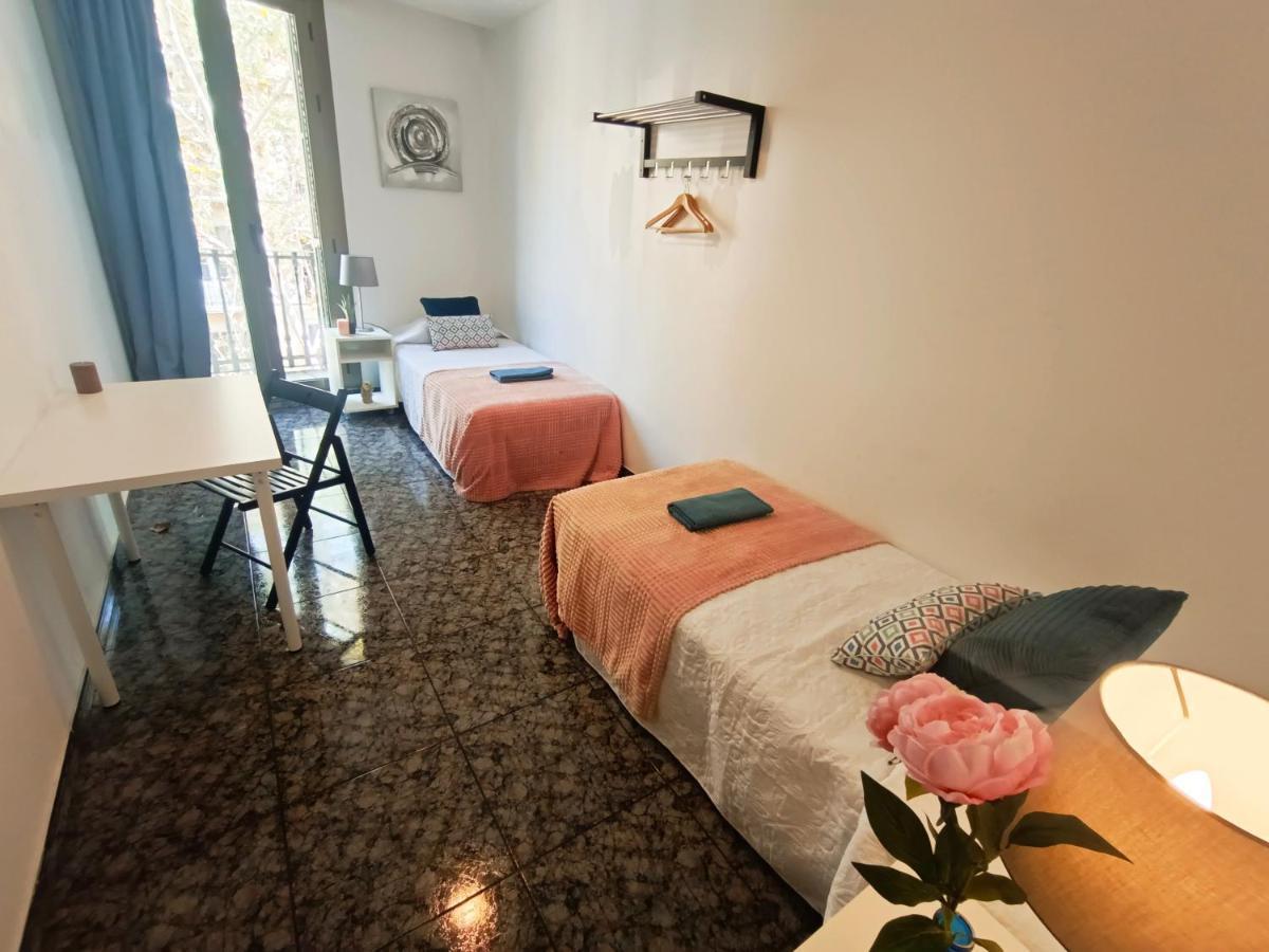 By Plaza Urquinaona Rooms Barcelona Bagian luar foto